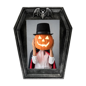 Isaac Jacobs 4x6 Vampire Coffin-Shaped Picture Frame For Photo Tabletop & Wall Display Hanging Display & Home Décor