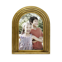 Isaac Jacobs Arc Resin Picture Frame with Gradient Design, Decorative Photo Frame, Tabletop and Wall Display, Hanging Display and Home Decor#color_gold_4x6 Vertical