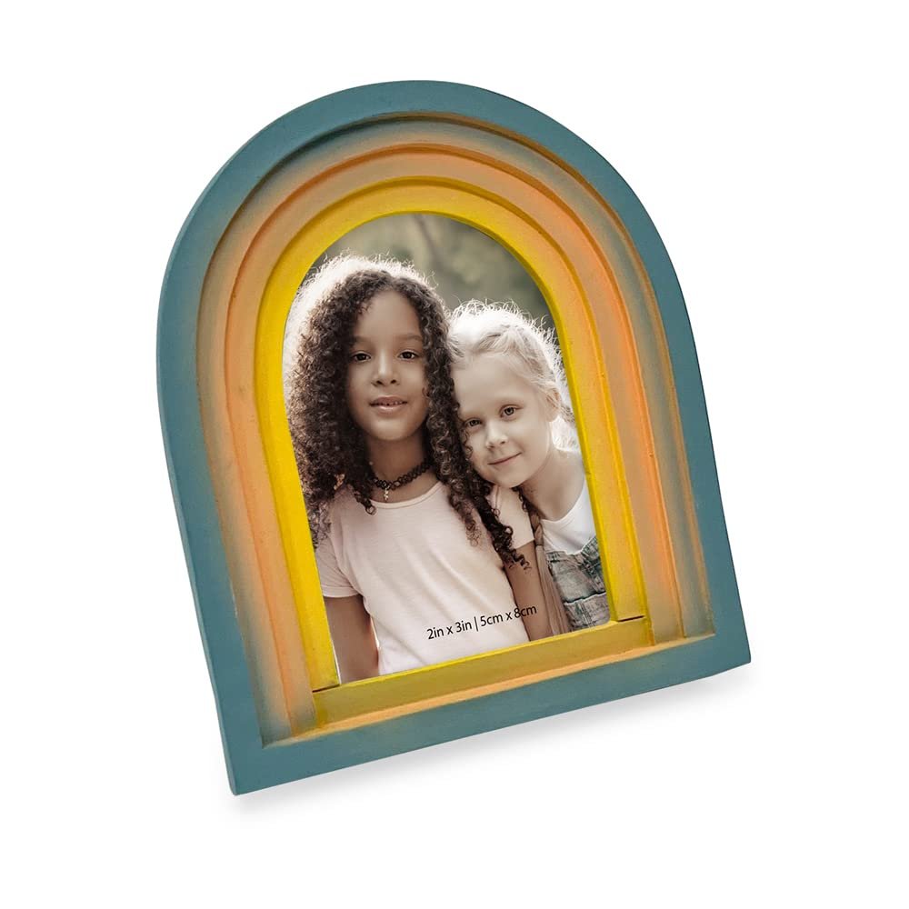 Isaac Jacobs Arc Resin Picture Frame with Gradient Design, Decorative Photo Frame, Tabletop and Wall Display, Hanging Display and Home Decor