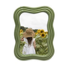 Isaac Jacobs Curved Deco Frame for Tabletop and Wall Display, Decorative Art, Design, Home Décor, Gift_#color_Green_4x6