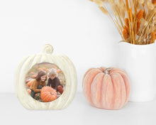 Isaac Jacobs 4x4 Pumpkin-Shaped Picture Frame For Halloween Or Fall Décor, Photo Tabletop & Wall Display Hanging Display_#color_white_with_Gold_4x4