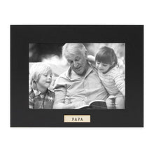 Isaac Jacobs Wood Sentiments "Papa" Picture Frame, Keepsake Photo Frame with Easel and a Hanging Tabs for Tabletop, Desktop & Wall Display_#color_black_5x7_horizontal