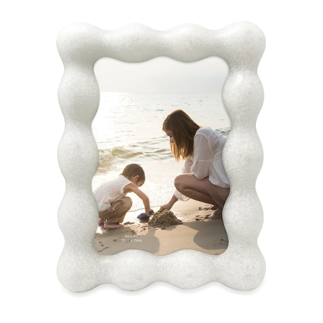 Isaac Jacobs Resin Picture Frame, Elegant Undulating Curve Design for Tabletop &amp; Wall Display Photo Frame, Home Décor, Art, Photo Gallery