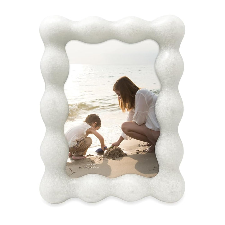 Isaac Jacobs Resin Picture Frame, Elegant Undulating Curve Design for Tabletop &amp; Wall Display Photo Frame, Home Décor, Art, Photo Gallery