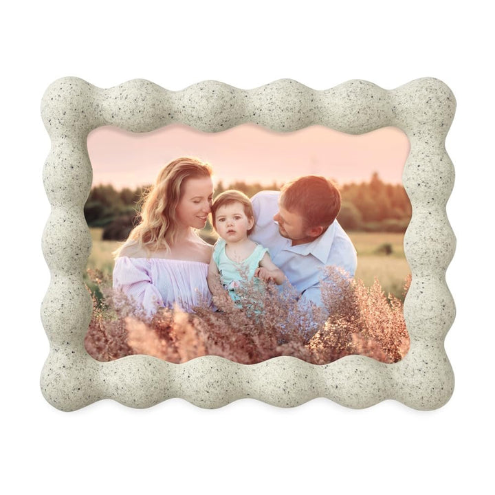 Isaac Jacobs Resin Picture Frame, Elegant Undulating Curve Design for Tabletop &amp; Wall Display Photo Frame, Home Décor, Art, Photo Gallery