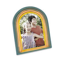 Isaac Jacobs Arc Resin Picture Frame with Gradient Design, Decorative Photo Frame, Tabletop & Wall Display, Hanging Display & Home Decor