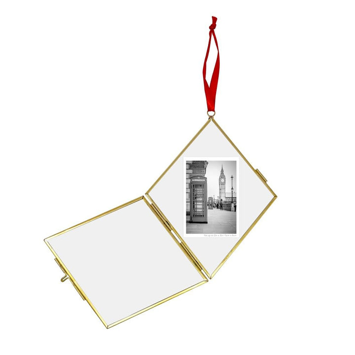 Isaac Jacobs (2"x3" Vintage Style Brass and Glass Diamond Ornament Frame with Locket Closure (Vertical) (Antique Gold), Metal Floating Frame, Made for Hanging