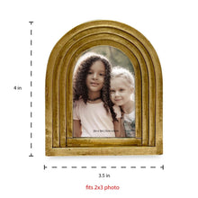 Isaac Jacobs Arc Resin Picture Frame with Gradient Design, Decorative Photo Frame, Tabletop & Wall Display, Hanging Display & Home Decor