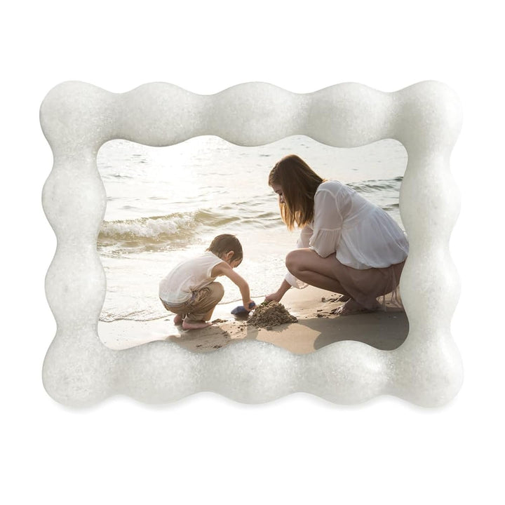 Isaac Jacobs Resin Picture Frame, Elegant Undulating Curve Design for Tabletop &amp; Wall Display Photo Frame, Home Décor, Art, Photo Gallery