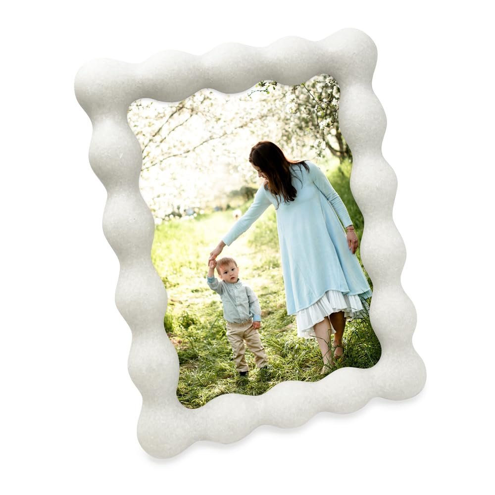 Isaac Jacobs Resin Picture Frame, Elegant Undulating Curve Design for Tabletop &amp; Wall Display Photo Frame, Home Décor, Art, Photo Gallery