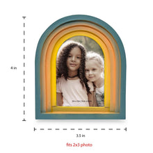 Isaac Jacobs Arc Resin Picture Frame with Gradient Design, Decorative Photo Frame, Tabletop & Wall Display, Hanging Display & Home Decor