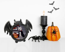 Isaac Jacobs 4x4 Bat-Shaped Picture Frame With Ears And Wings Detail, Photo Tabletop & Wall Display Hanging Display & Home Décor_#color_matt_black_with_silver_4x4