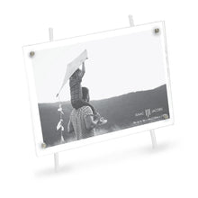 Isaac Jacobs Magnetic Acrylic Metal Easel_Frame#color_White_4x6(Horizontal)