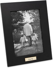 Isaac Jacobs Wood Sentiments "Papa" Picture Frame, Keepsake Photo Frame with Easel and a Hanging Tabs for Tabletop, Desktop & Wall Display_#color_5x7_vertical