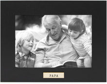 Isaac Jacobs Wood Sentiments "Papa" Picture Frame, Keepsake Photo Frame with Easel and a Hanging Tabs for Tabletop, Desktop & Wall Display