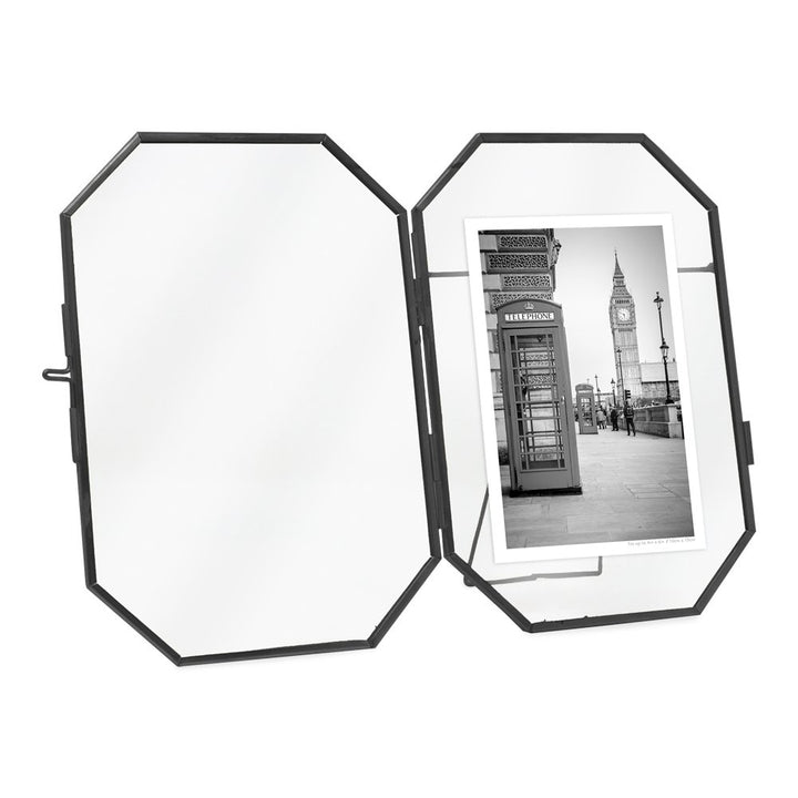 Isaac Jacobs Vintage Style Octagon Brass &amp; Glass, Metal Floating Picture Frame with Locket Closure, Tabletop Display