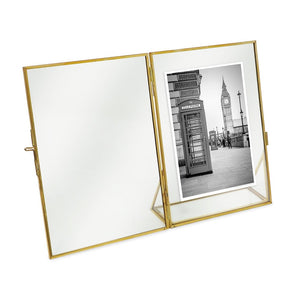 Isaac Jacobs Vintage Style Brass and Glass, Floating Photo Frame, Metal, with Locket Closure and Angled Base, for Pictures, Art, Mementos, Keepsakes