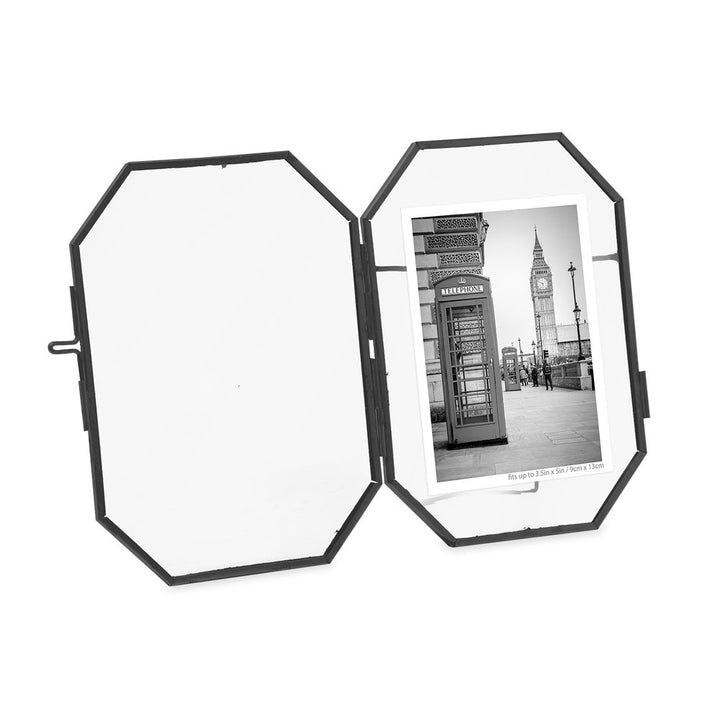 Isaac Jacobs Vintage Style Octagon Brass &amp; Glass, Metal Floating Picture Frame with Locket Closure, Tabletop Display