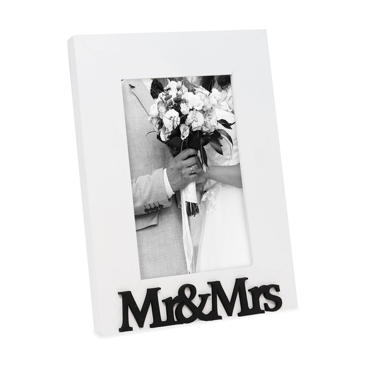Isaac Jacobs Wood Sentiments “Mr &amp; Mrs” Picture Frame, Newlywed Photo Gift for Wedding, Display on Tabletop, Desk