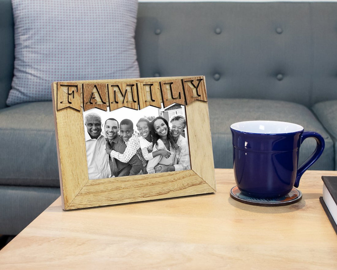Isaac Jacobs Wood Sentiments “Family” Picture Frame, 4x6 inch, Photo Gift for Holiday, Display on Tabletop, Desk