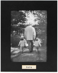 Isaac Jacobs Wood Sentiments "Papa" Picture Frame, Keepsake Photo Frame with Easel and a Hanging Tabs for Tabletop, Desktop & Wall Display