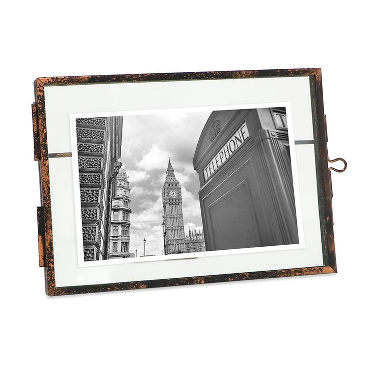 Isaac Jacobs Vintage Style Brass and Glass, Metal Floating Picture Frame with Locket Closure, for Photos, Art, &amp; More, Tabletop Display