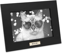 Isaac Jacobs Wood Sentiments Cat "Meow" Picture Frame, Vertical Keepsake Photo Frame with Easel and a Hanging Tabs for Tabletop, Desktop & Wall Display