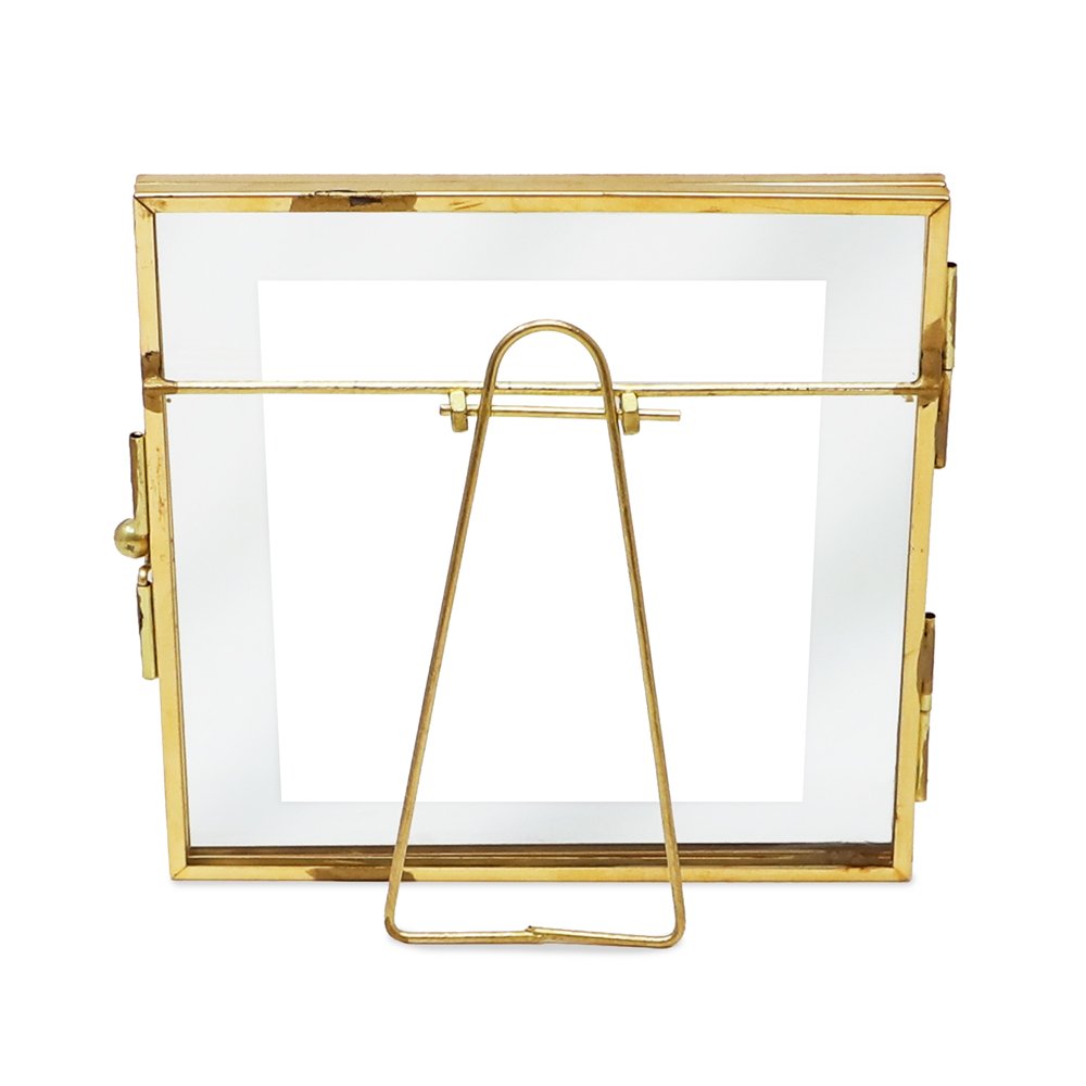 Isaac Jacobs Vintage Style Brass and Glass, Metal Floating Desk Photo Frame with Locket Bead Clasp Closure for Pictures Art, More