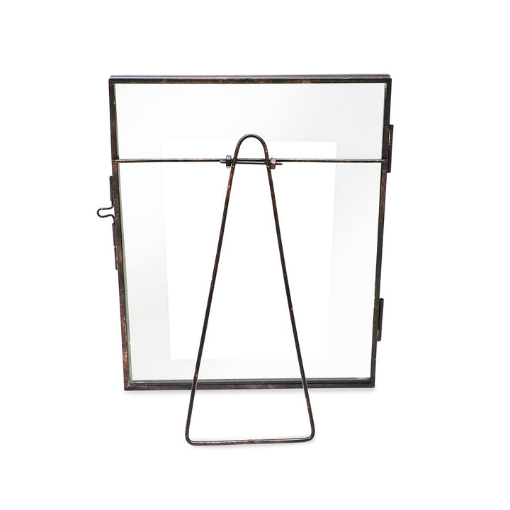 Isaac Jacobs Vintage Style Brass and Glass, Metal Floating Picture Frame with Locket Closure, for Photos, Art, &amp; More, Tabletop Display