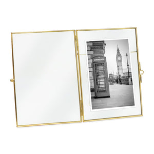 Isaac Jacobs Vintage Style Brass and Glass, Metal Floating Desk Photo Frame with Locket Bead Clasp Closure for Pictures Art, More
