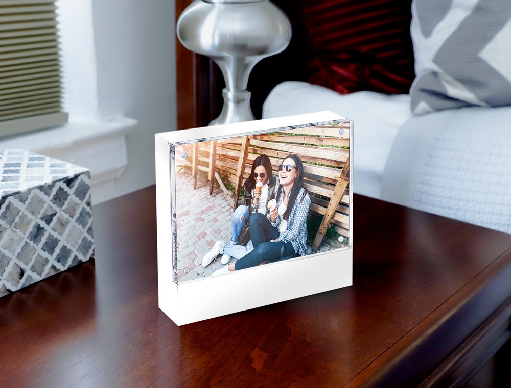 Isaac Jacobs Wood Block Acrylic Picture Frame, Magnetic Photo Frame, Made For Tabletop Display