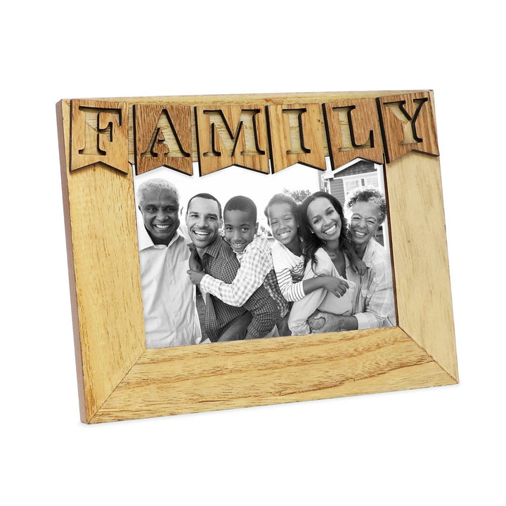 Isaac Jacobs Wood Sentiments “Family” Picture Frame, 4x6 inch, Photo Gift for Holiday, Display on Tabletop, Desk