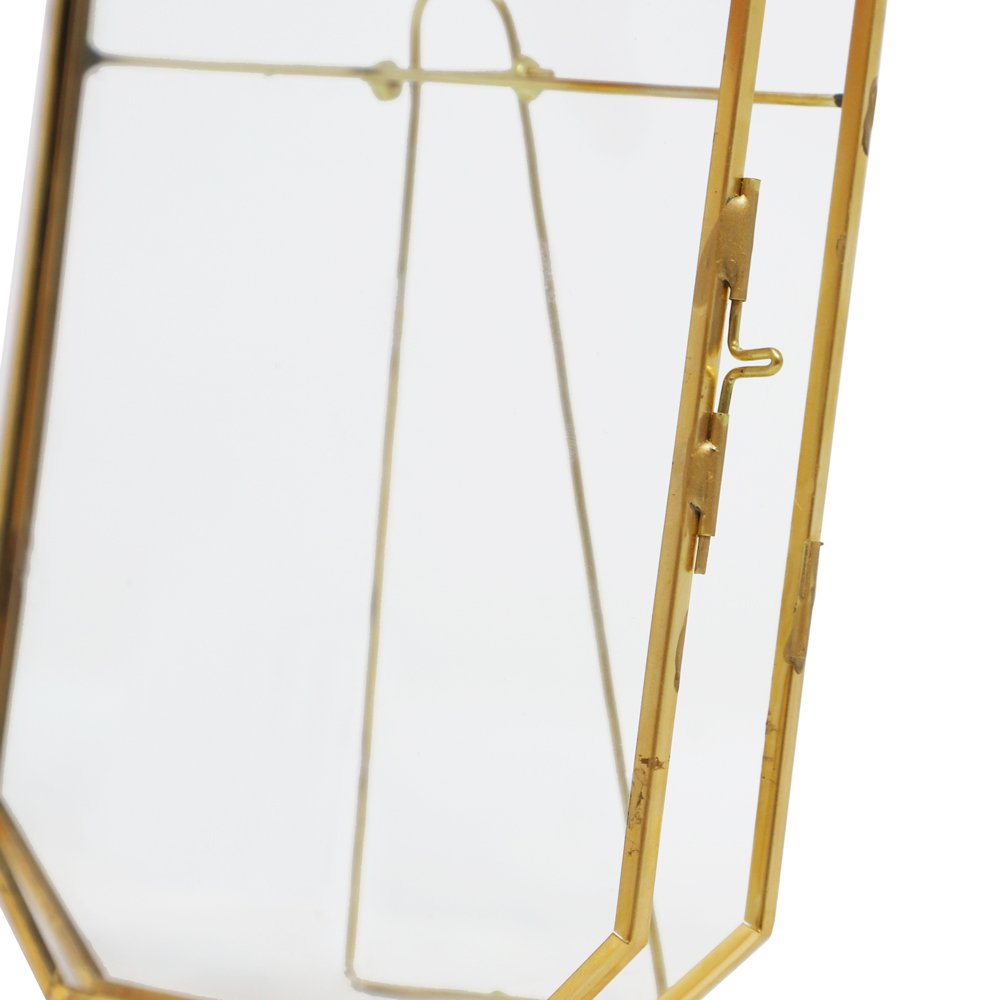 Isaac Jacobs Vintage Style Octagon Brass &amp; Glass, Metal Floating Picture Frame with Locket Closure, Tabletop Display