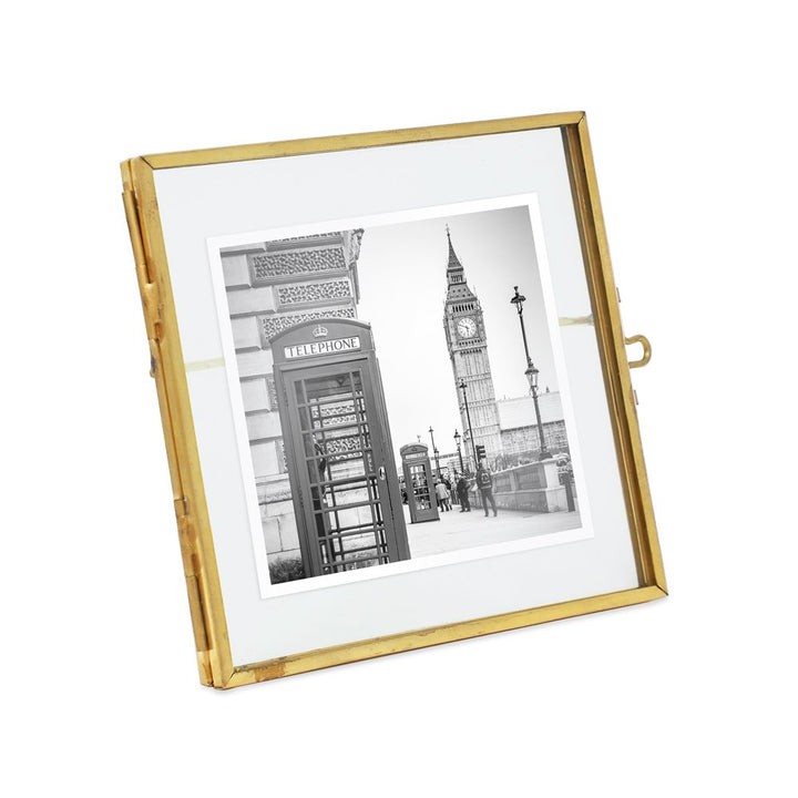 Isaac Jacobs Vintage Style Brass and Glass, Metal Floating Picture Frame with Locket Closure, for Photos, Art, &amp; More, Tabletop Display