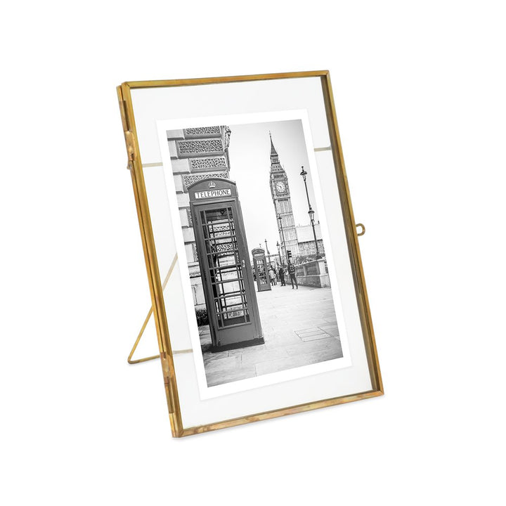 Isaac Jacobs Vintage Style Brass and Glass, Metal Floating Picture Frame with Locket Closure, for Photos, Art, &amp; More, Tabletop Display