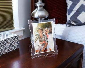 Isaac Jacobs Clear Elegant Acrylic Picture Frame with Vintage-Inspired Cutout Border, Magnetic Photo Frame, Made for Tabletop Display with Two-Way Easel