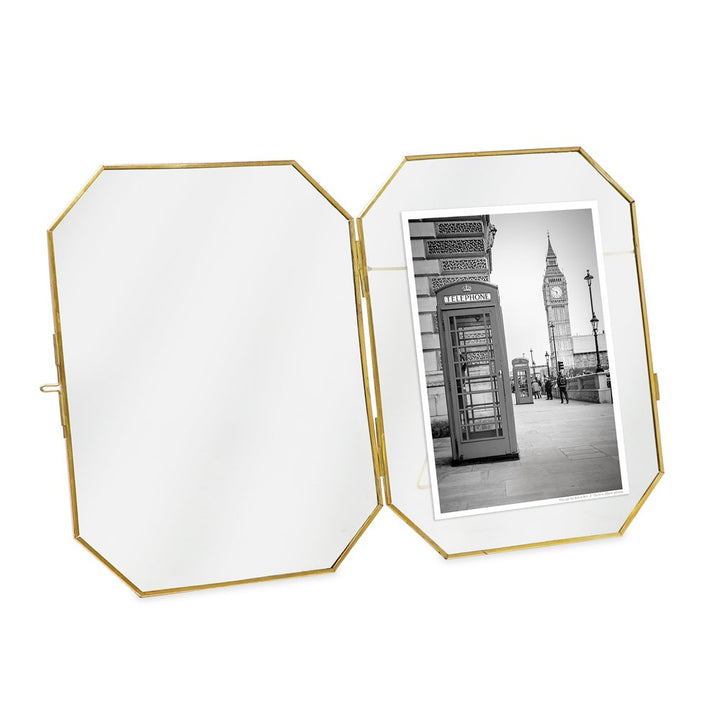 Isaac Jacobs Vintage Style Octagon Brass &amp; Glass, Metal Floating Picture Frame with Locket Closure, Tabletop Display