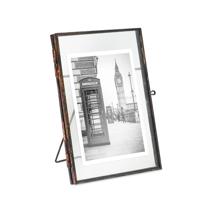 Isaac Jacobs Vintage Style Brass and Glass, Metal Floating Picture Frame with Locket Closure, for Photos, Art, &amp; More, Tabletop Display