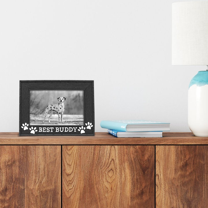 Isaac Jacobs 4" x 6" Resin Sentiments Dog Best Buddy Picture Frame, Horizontal Keepsake Photo Frame with Easel and Hanging Tabs for Tabletop, Desktop &amp; Wall Display