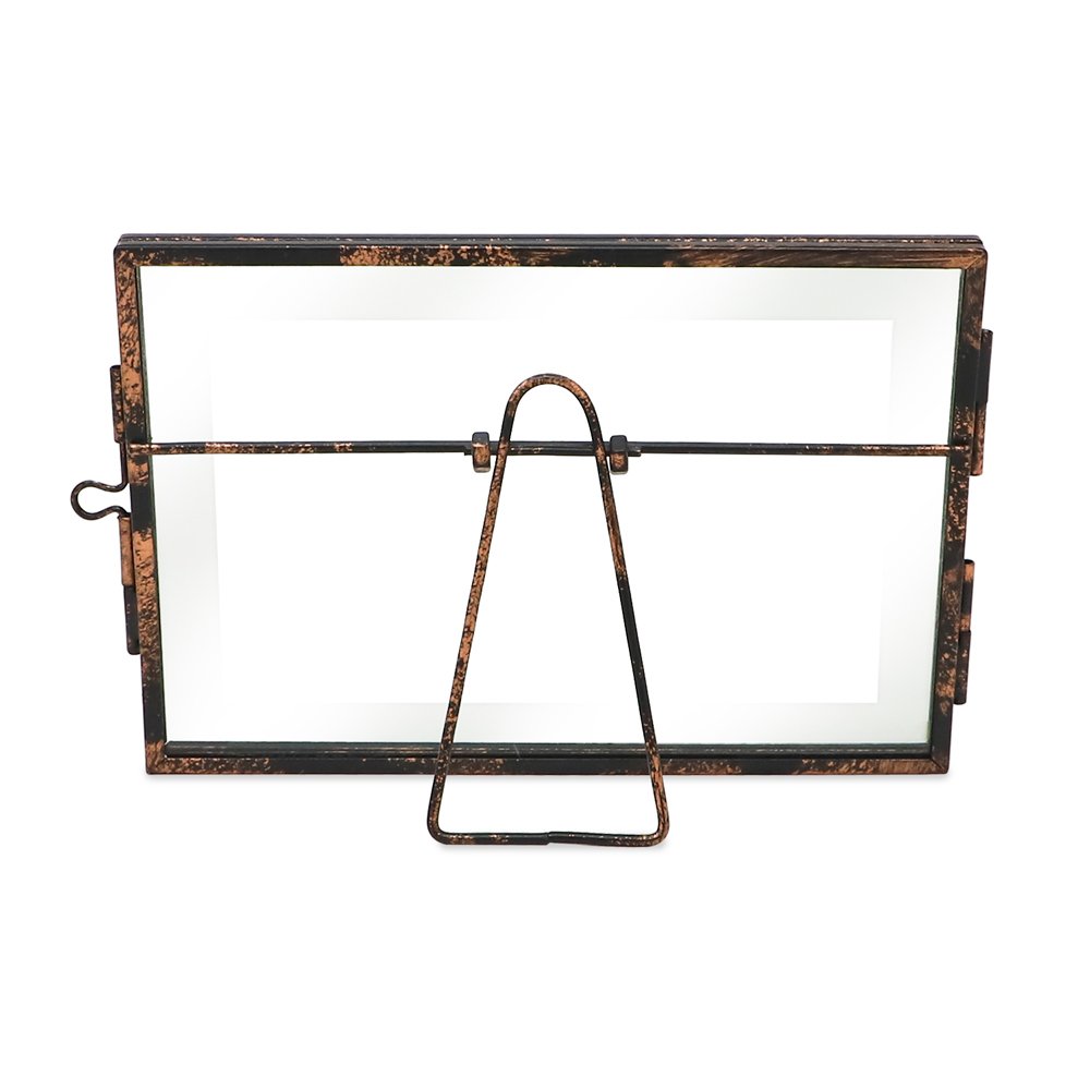 Isaac Jacobs Vintage Style Brass and Glass, Metal Floating Picture Frame with Locket Closure, for Photos, Art, &amp; More, Tabletop Display