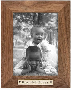 Isaac Jacobs Wood Sentiments "Grandchildren" Picture Frame, Horizontal Keepsake Photo Frame with Easel and a Hanging Tabs for Tabletop, Desktop & Wall Display