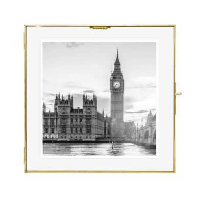 Isaac Jacobs Vintage Style Brass and Glass Hanging Picture Frame, Wall-Mountable, Floating Picture Frame w/ Locket Closure, for Photos, Wall Décor, Art, & More