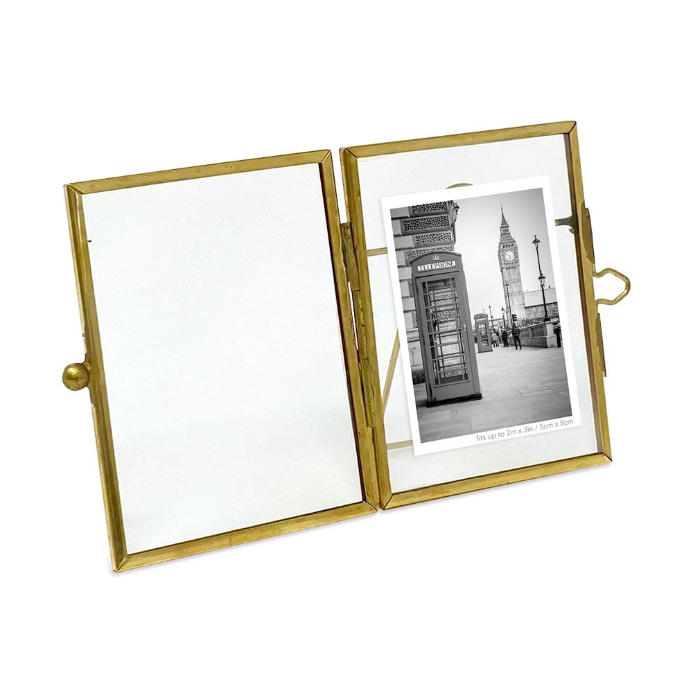 Isaac Jacobs Vintage Style Brass and Glass, Metal Floating Desk Photo Frame with Locket Bead Clasp Closure for Pictures Art, More