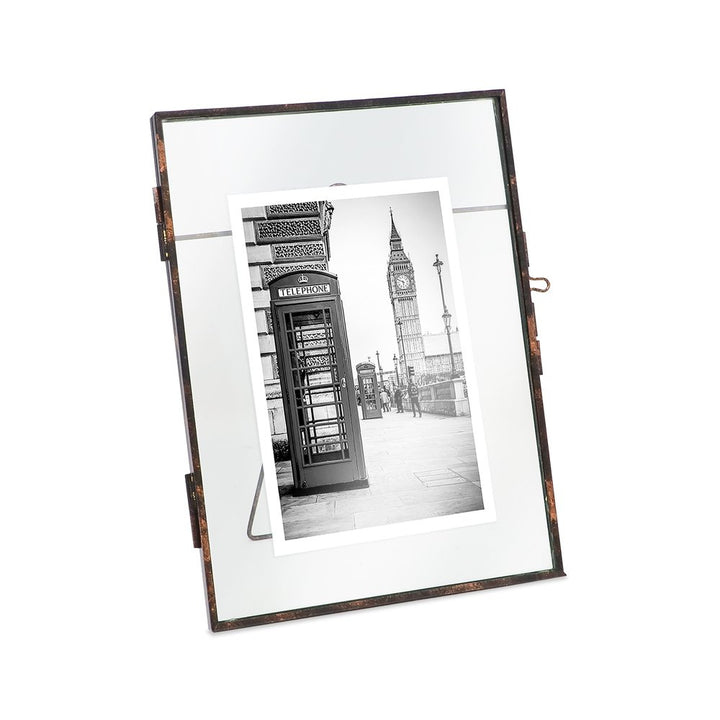 Isaac Jacobs Vintage Style Brass and Glass, Metal Floating Picture Frame with Locket Closure, for Photos, Art, &amp; More, Tabletop Display