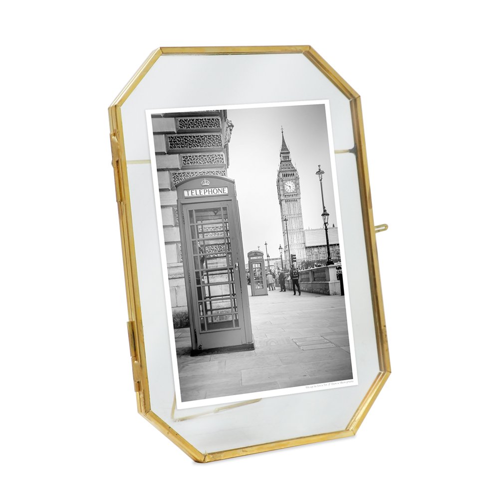 Isaac Jacobs Vintage Style Octagon Brass &amp; Glass, Metal Floating Picture Frame with Locket Closure, Tabletop Display