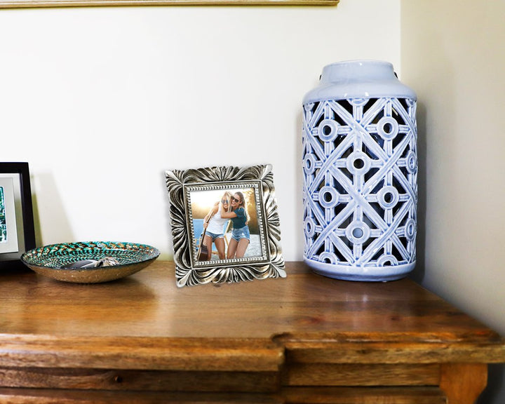 Isaac Jacobs Wave Textured Hand-Crafted Resin Picture Frame with Easel &amp; Hook for Tabletop &amp; Wall Display, Decorative Swirl Design Home Décor, Photo Gallery, Art, More