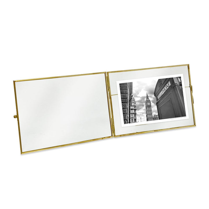 Isaac Jacobs Vintage Style Brass and Glass, Metal Floating Desk Photo Frame with Locket Bead Clasp Closure for Pictures Art, More